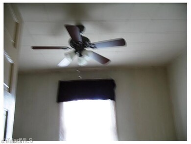 2nd Bedroom.