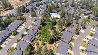 60342 SE Hedgewood Ln, Bend, OR 97702 - photo 2