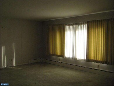 3710 Circle Ave, Reading, PA 19606 - photo 6