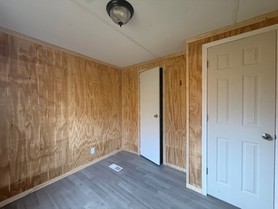 75 Ratliff Hill Rd, Elkhorn City, KY 41522 - photo 7