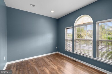 8 Norwich Ct, Owings Mills, MD 21117 - photo 4