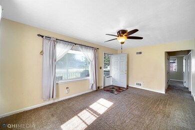 114 E Ben St, New Carlisle, IN 46552 - photo 2