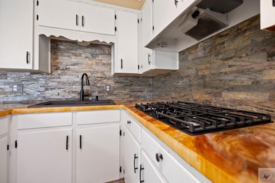 421 Cavite Place, Wake Village, TX 75501 - photo 7