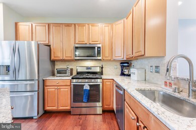 25286 Gothic Square, Chantilly, VA 20152 - photo 6