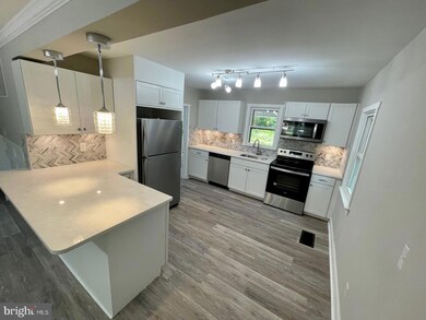 2403 W Walnut St, Colmar, PA 18915 - photo 3