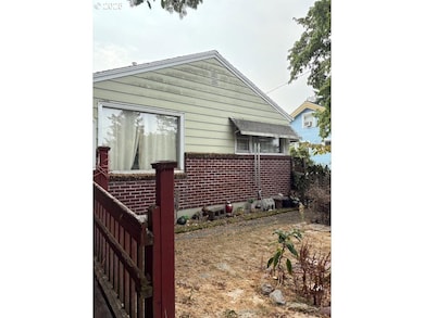 8054 SE Reedway St, Portland, OR 97206 - photo 2