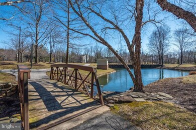 2408 Forest Edge Ct unit 304D, Odenton, MD 21113 - photo 3