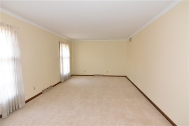 2755 Chestnut Ct, Columbus, IN 47201 - photo 5