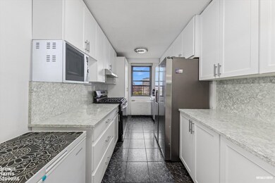 Fairview at Forest Hills unit A901, Forest Hills, NY 11375 - photo 4