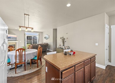 908 Grinnell Ave SW, Orting, WA 98360 - photo 7