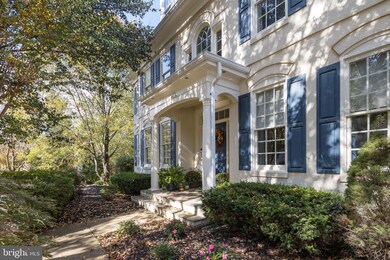 12012 Creekbend Dr, Reston, VA 20194 - photo 2