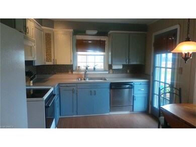 Updated hardware, backsplash and floors. Freshly p