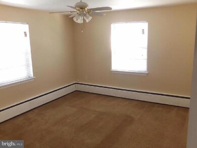 859 Old Lancaster Rd unit 6 A, Bryn Mawr, PA 19010 - photo 4