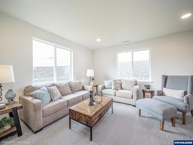 4784 Finch St SE, Albany, OR 97322 - photo 7