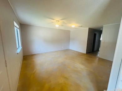 222 Redbud Ln unit A, New Braunfels, TX 78130 - photo 2