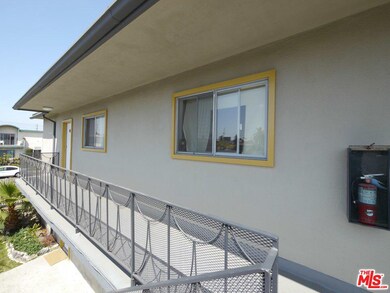 4832 W 17th St, Los Angeles, CA 90019 - photo 2