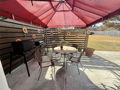 2241 Indian Cross Trail, Matthews, NC 28104 - photo 2