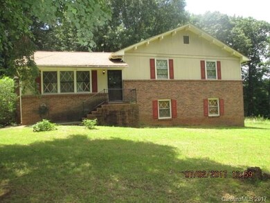 3745 Hamilton Dr, Gastonia, NC 28052 - photo 2