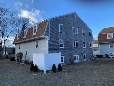 Middle Level Location