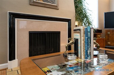 3743 Grantley Rd, Toledo, OH 43613 - photo 7