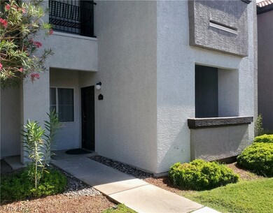 Desirable lower-level unit!