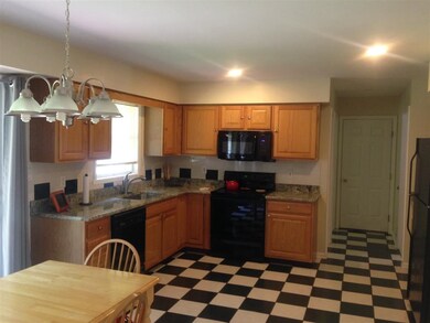 17 Eileen Ln, Glenmont, NY 12077 - photo 7