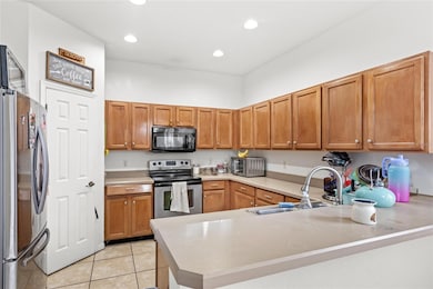 9919 Cypress Knee Cir, Orlando, FL 32825 - photo 5