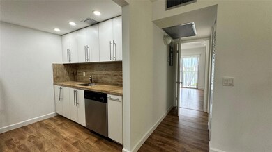 300 SW 134th Way unit 304E, Pembroke Pines, FL 33027 - photo 7