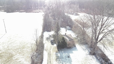 25679 Sibley Rd, Romulus, MI 48174 - photo 2