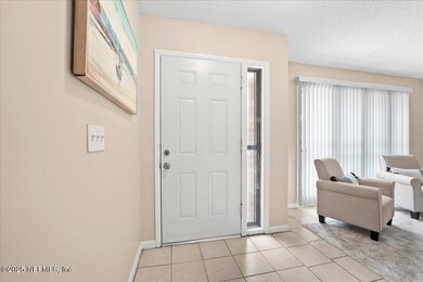 04-7RV03893