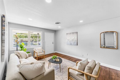 652 Pine St, Hurst, TX 76053 - photo 4