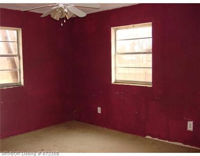 307 SW 6th St, Muldrow, OK 74948 - photo 5