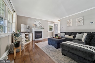 720 Swarthmorewood Ln, Swarthmore, PA 19081 - photo 2