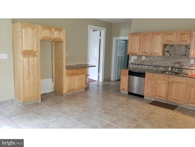 729 Cooper St, Beverly, NJ 08010 - photo 5