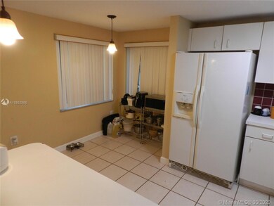 Eat in kitchen
