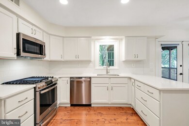 11916 Grason Ln, Bowie, MD 20715 - photo 7