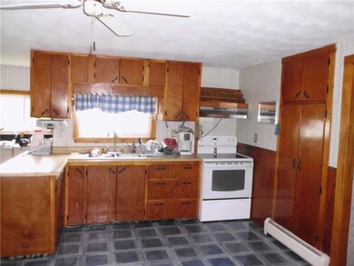 Kitchen With Plenty Of Cabinets.