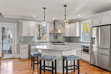 2 Walnut St, Newburyport, MA 01950 - photo 4