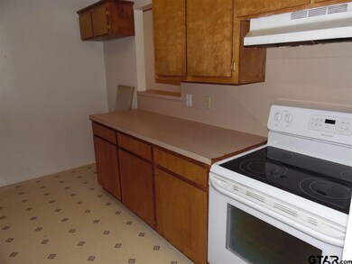 2535-2537 2535-2537 Westminster Dr, Tyler, TX 75701 - photo 6