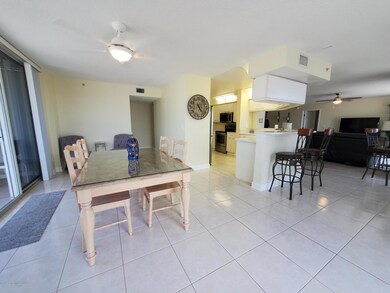Dining & Breakfast Bar