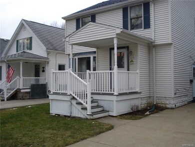 Front of house from driveway to front entrance.