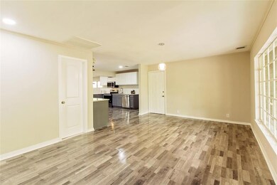 1219 N Howeth St, Gainesville, TX 76240 - photo 5