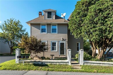 2747 Fairview St unit 2, Bethlehem, PA 18020 - photo 2