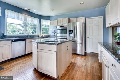 5238 Stonebridge Way, Sykesville, MD 21784 - photo 2