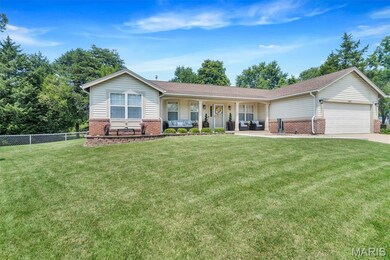 3847 Trinity Cir, Florissant, MO 63034 - photo 3