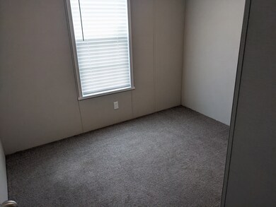 300 Forrest Ave unit 121, Springfield, IL 62702 - photo 3