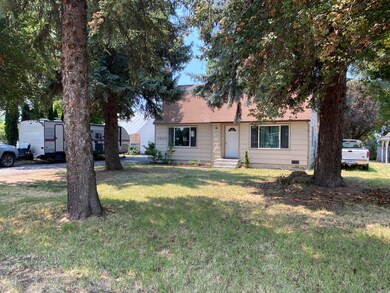 3830 Summers Ln, Klamath Falls, OR 97603 - photo 2