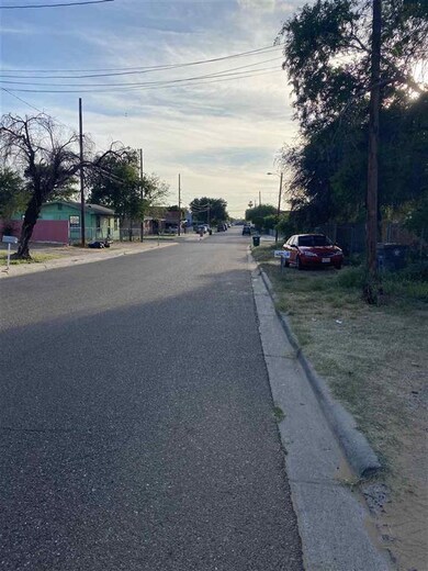 506 E Lane St, Laredo, TX 78040 - photo 6