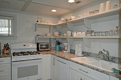 106 W Indian Ave, Folly Beach, SC 29439