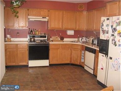 43F Watertown Ct unit F, Princeton, NJ 08540 - photo 2